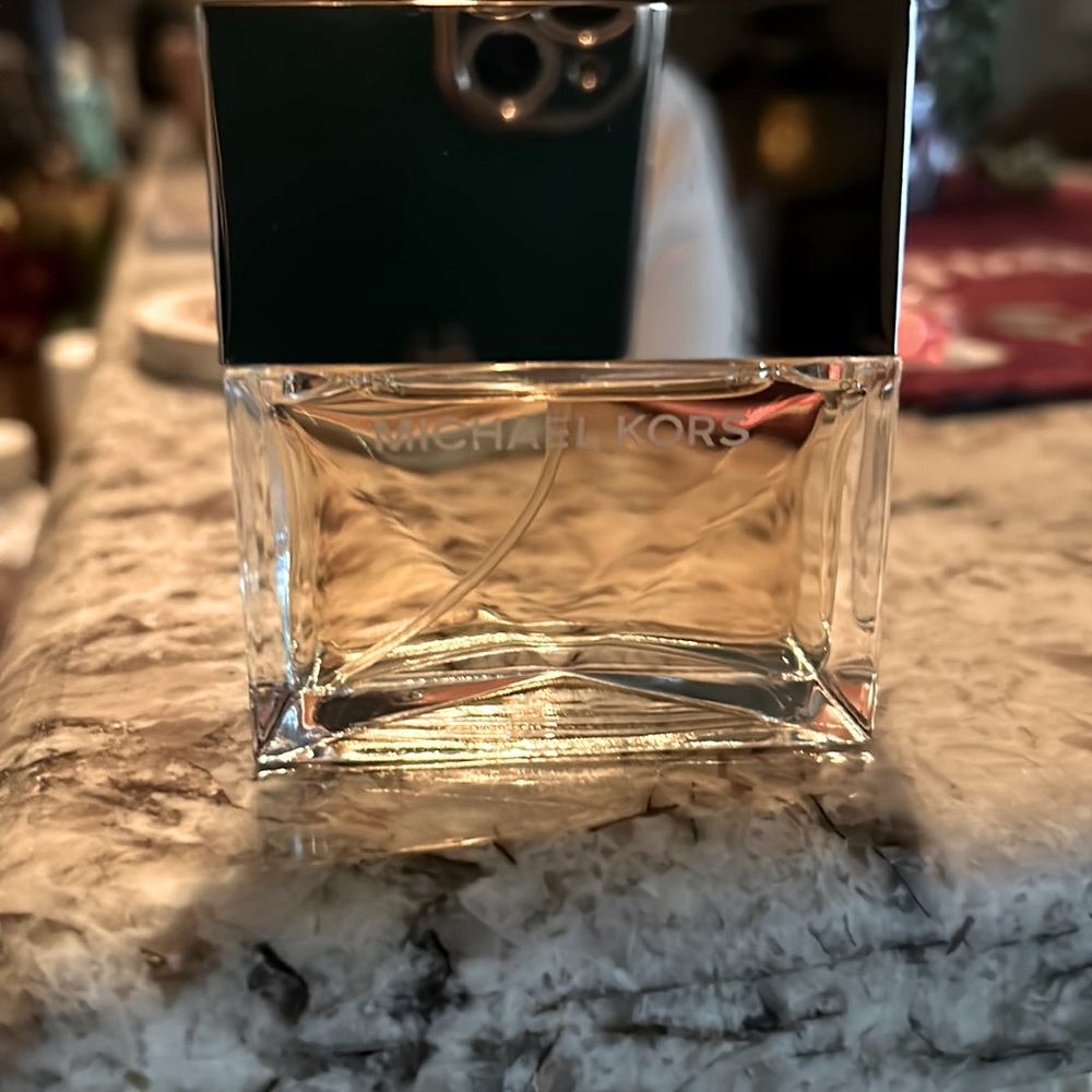 New mk perfume